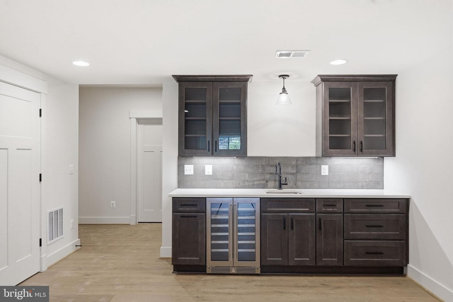 15 Fisher Lane photo 13