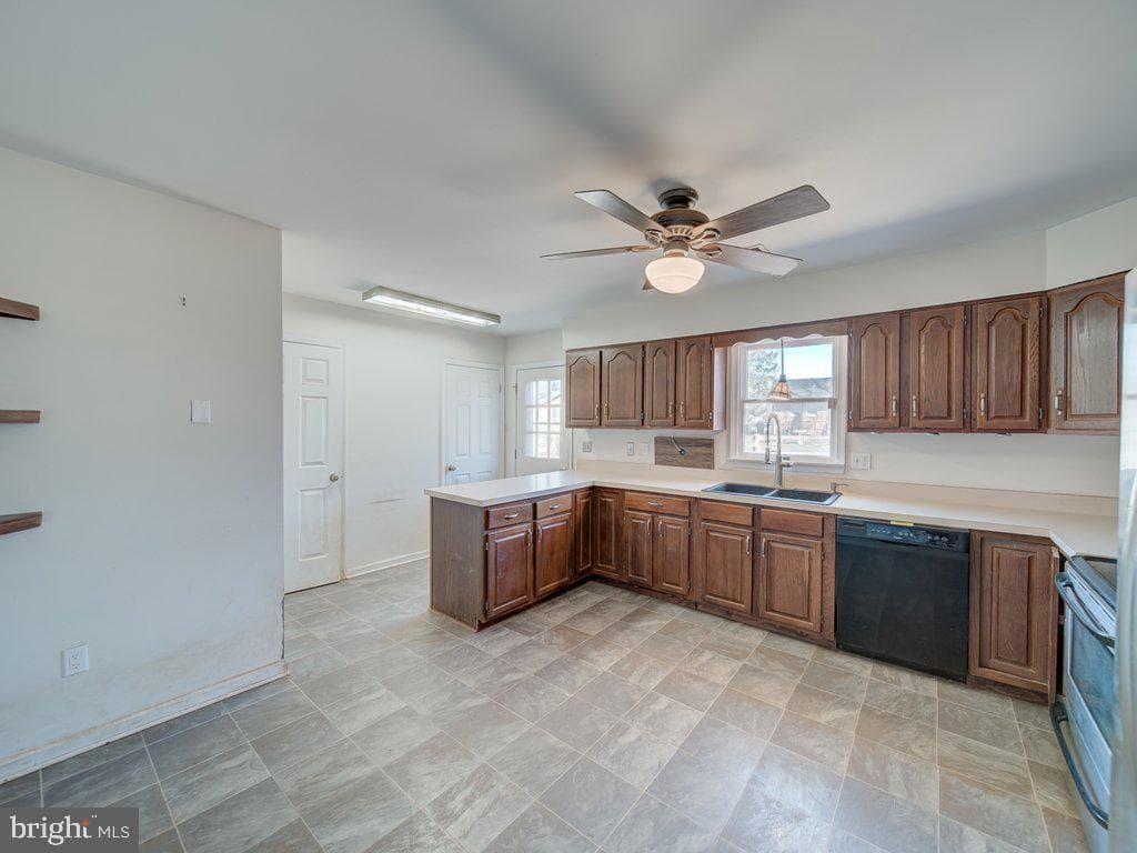 7218 Airlie Road photo 13