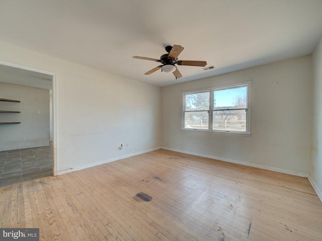 7218 Airlie Road photo 9