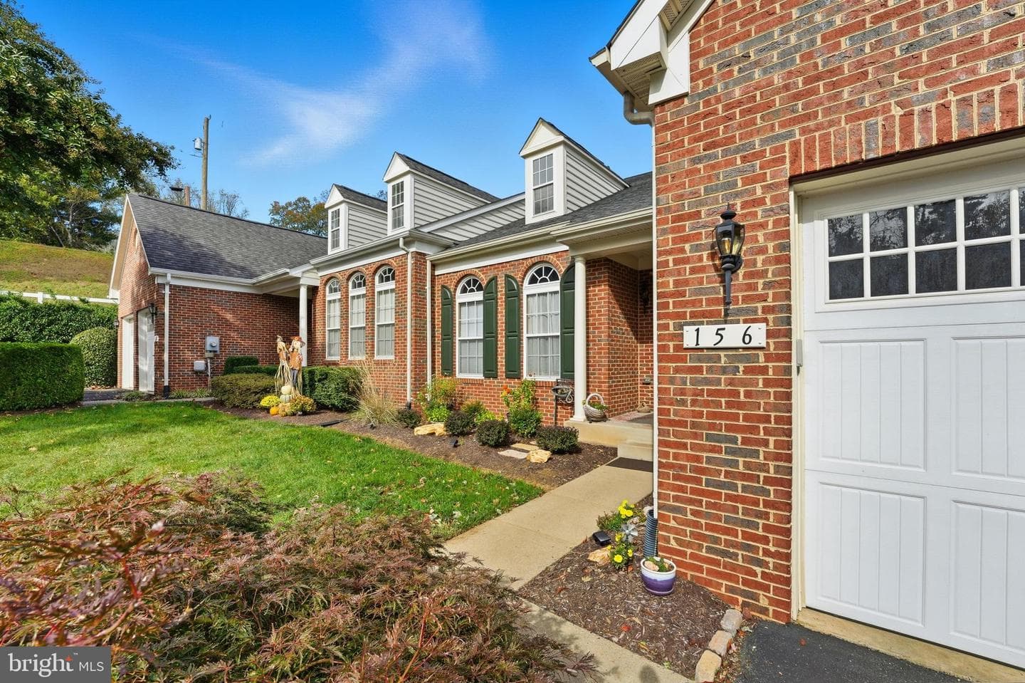 156 Topaz Court photo 4