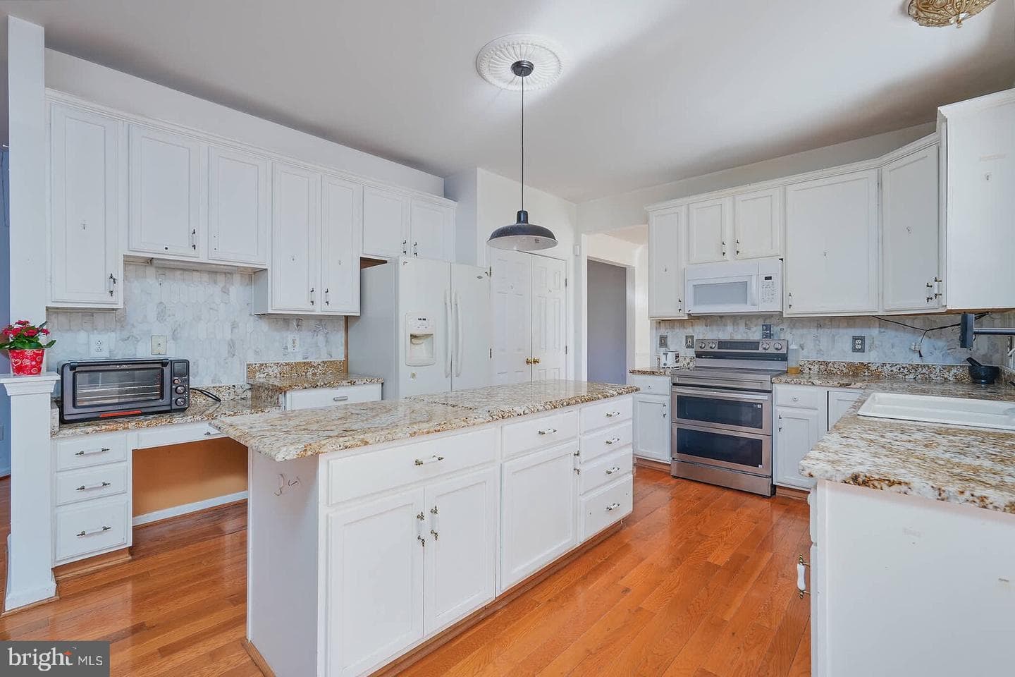 6671 Clarkes Meadow Drive photo 19