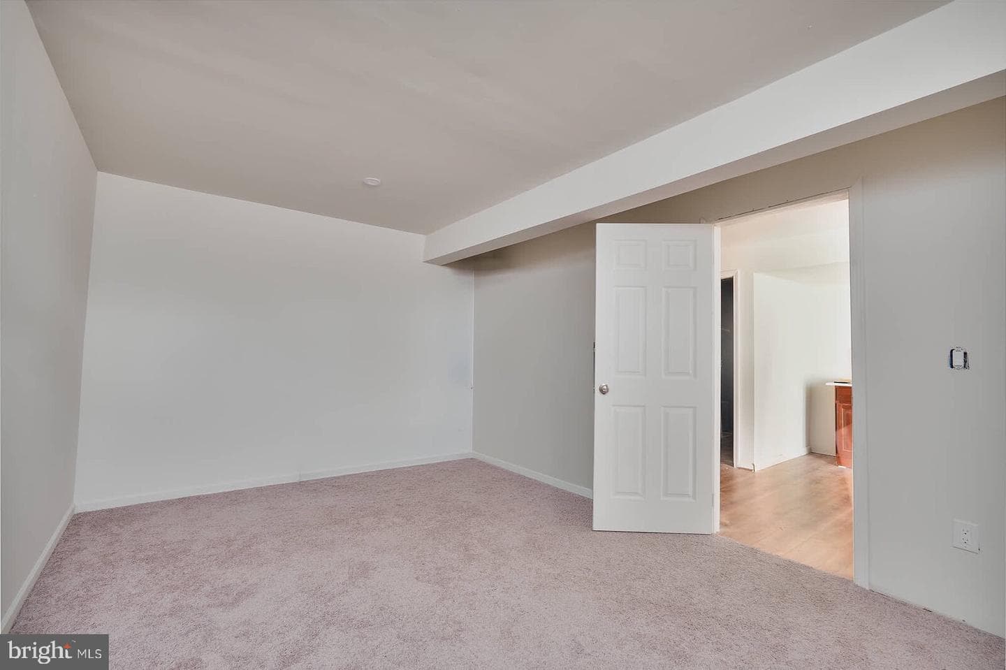 6671 Clarkes Meadow Drive photo 22