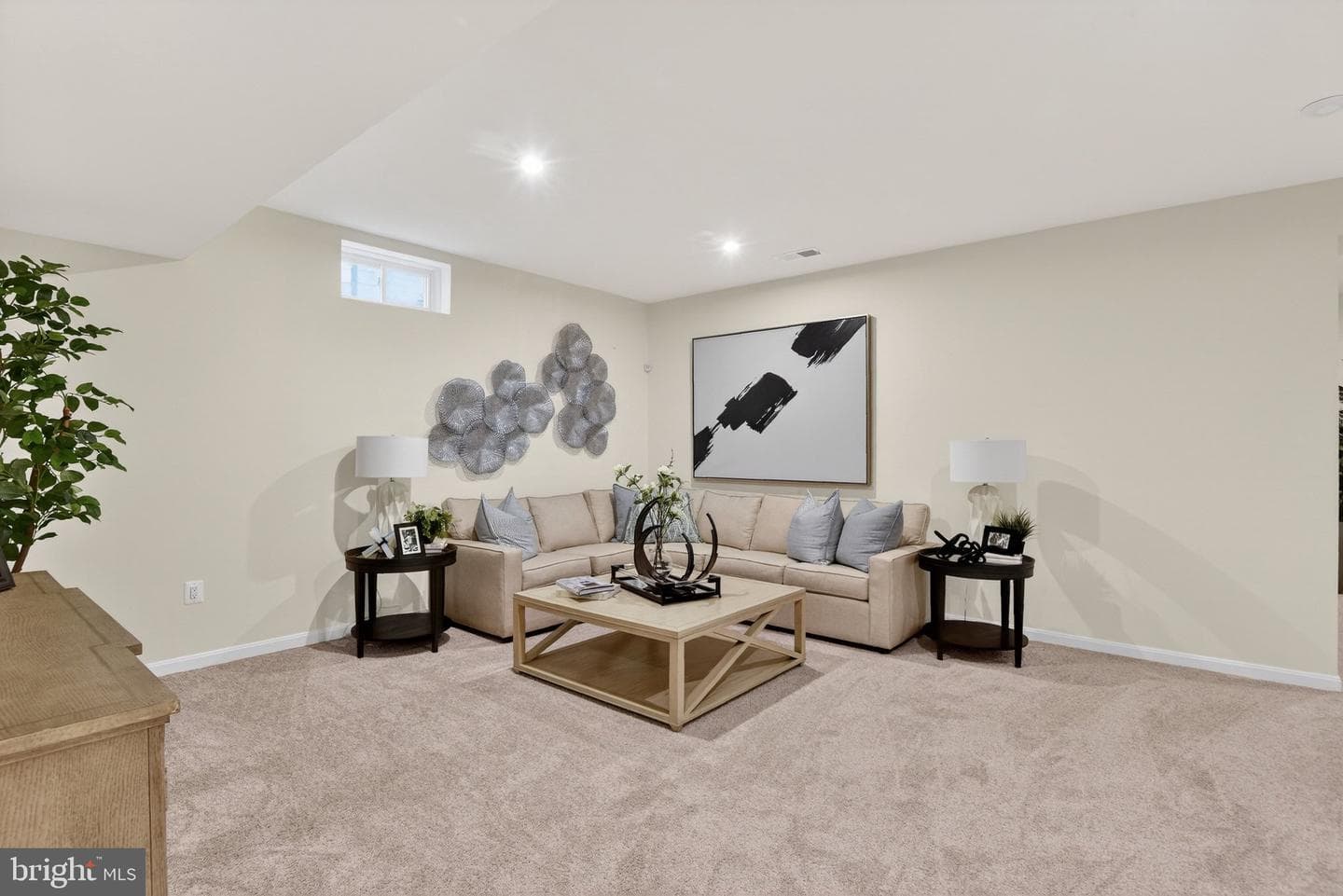 8059 Mckay Street photo 41