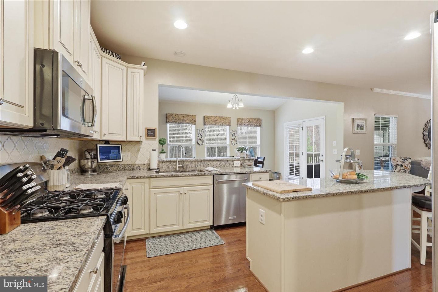6767 Lake Anne Court photo 12