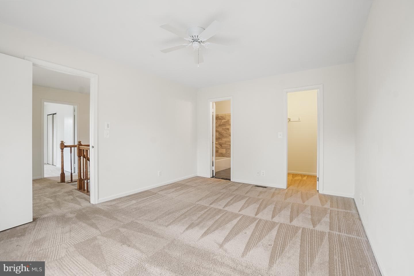 746 Arbor Court photo 14