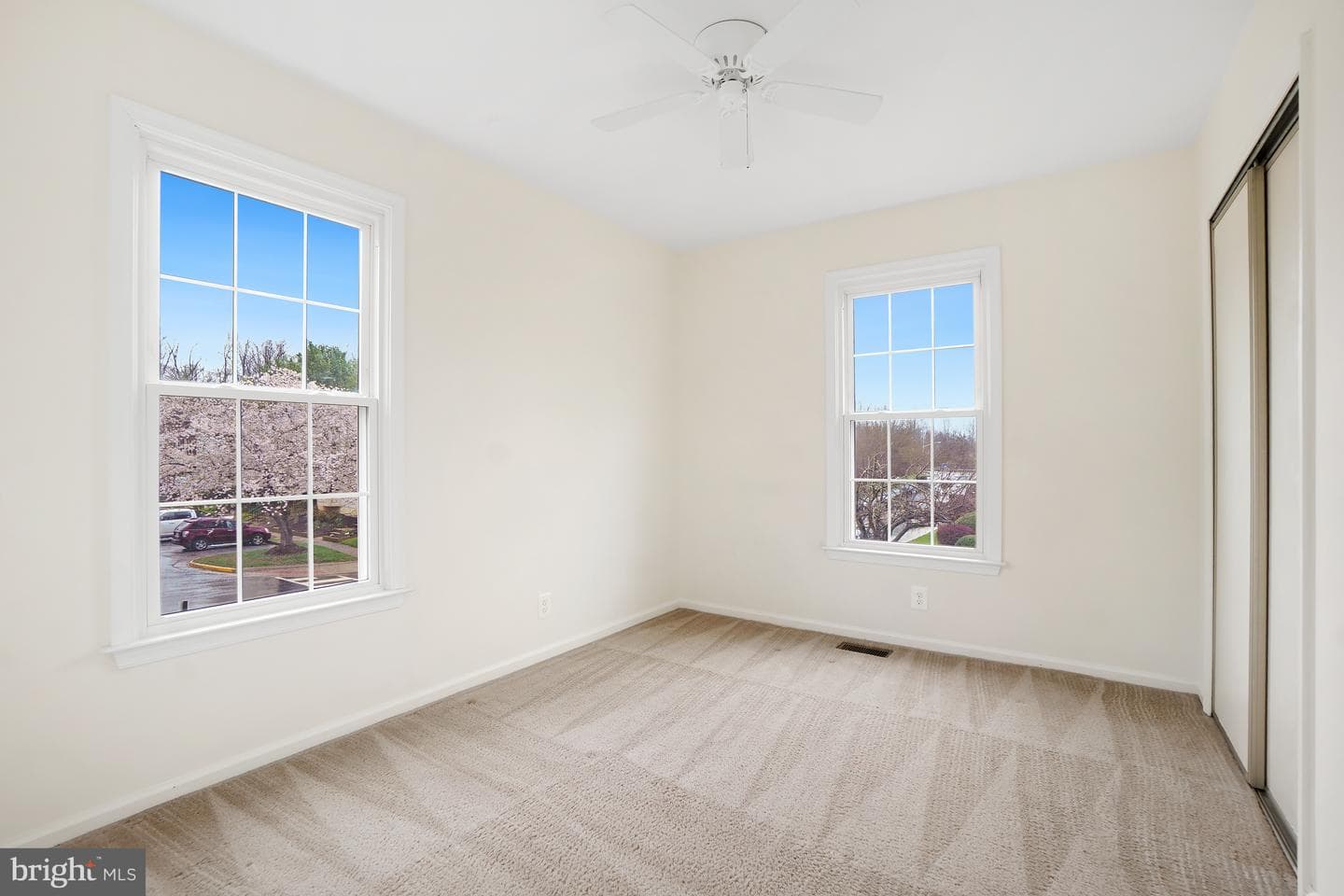 746 Arbor Court photo 18