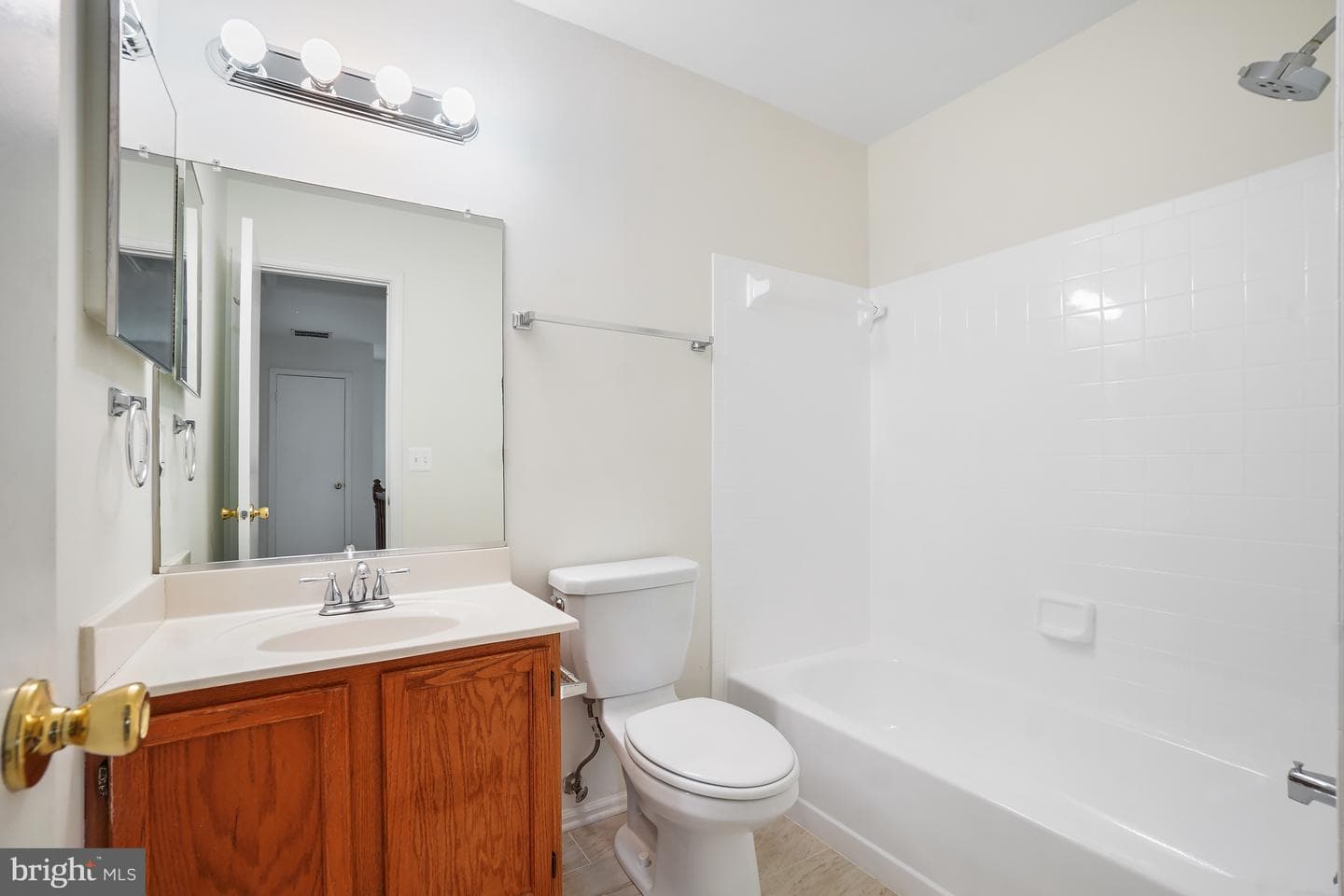 746 Arbor Court photo 20