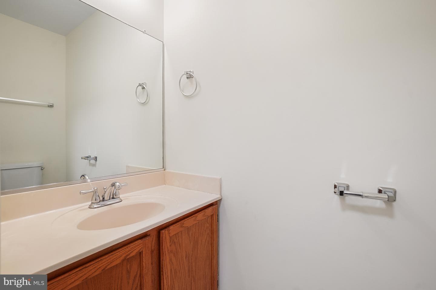 746 Arbor Court photo 6