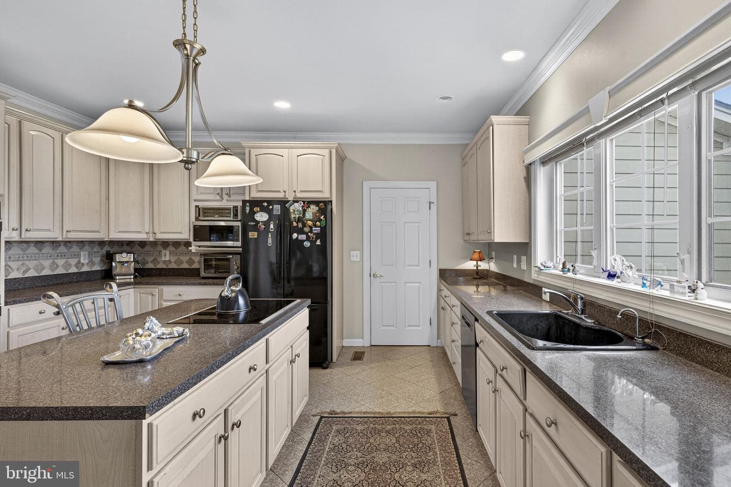 9491 Walsingham Lane photo 35