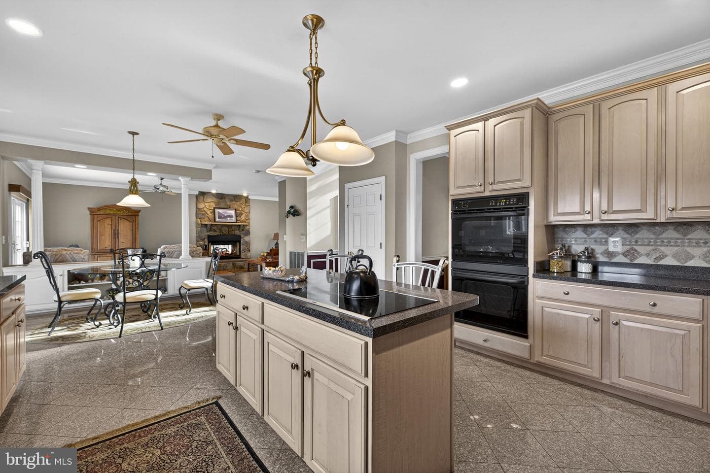 9491 Walsingham Lane photo 39