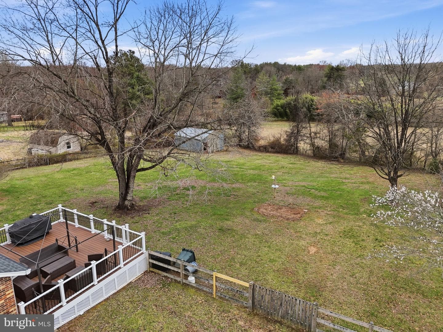 4051 Ringwood Road photo 5