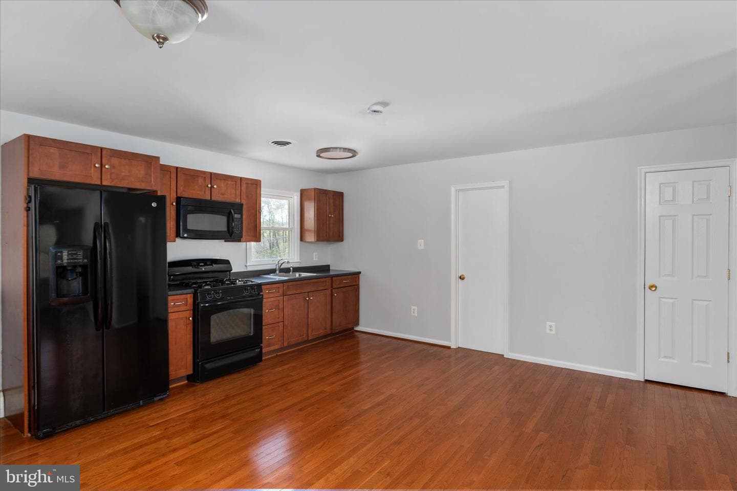 10059 Clarkes Road photo 33