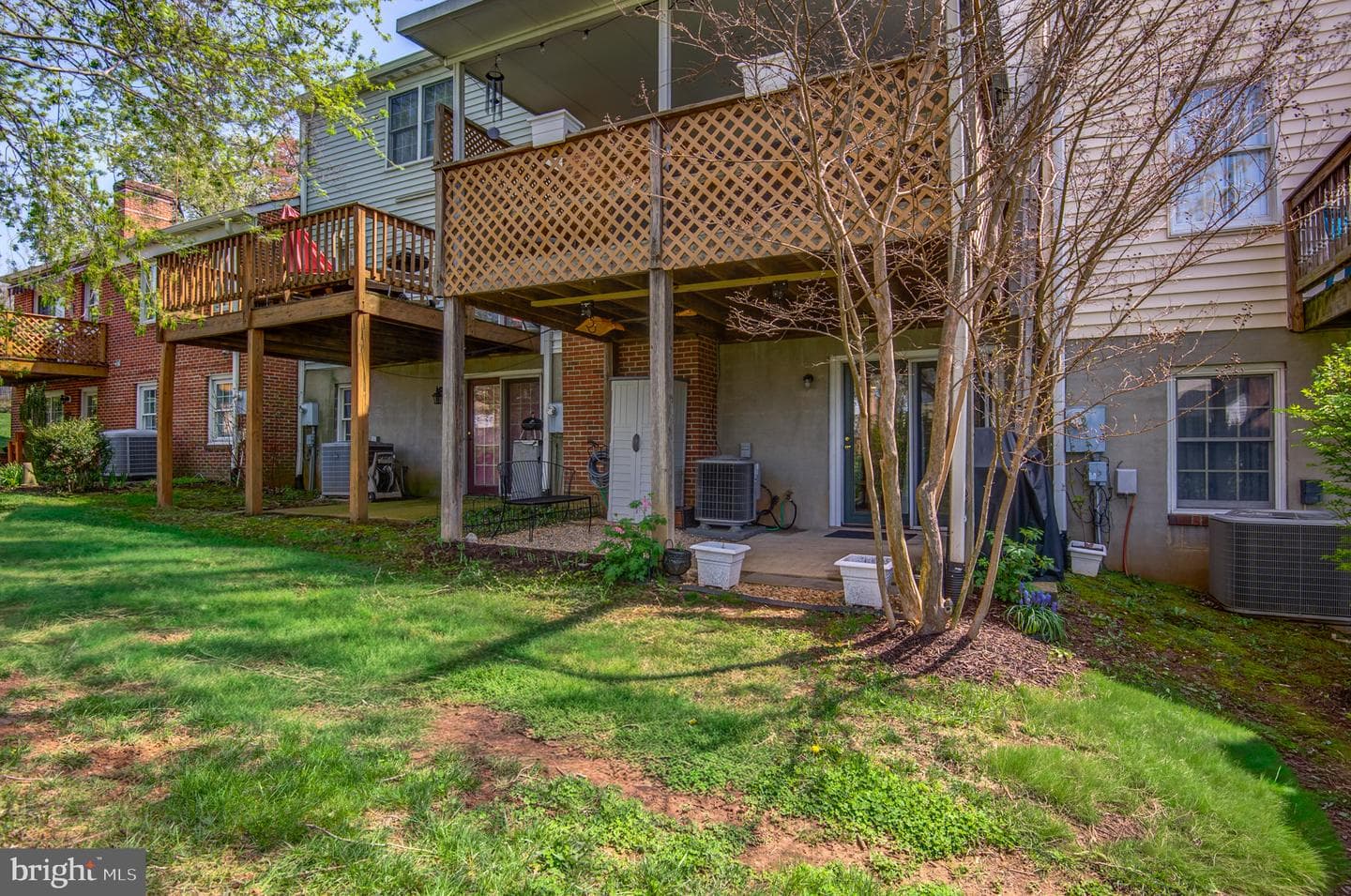 267 Fairfield Drive photo 25