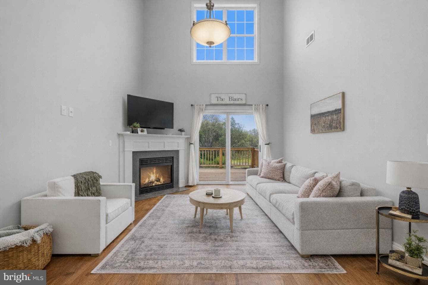 220 W Ridge Court