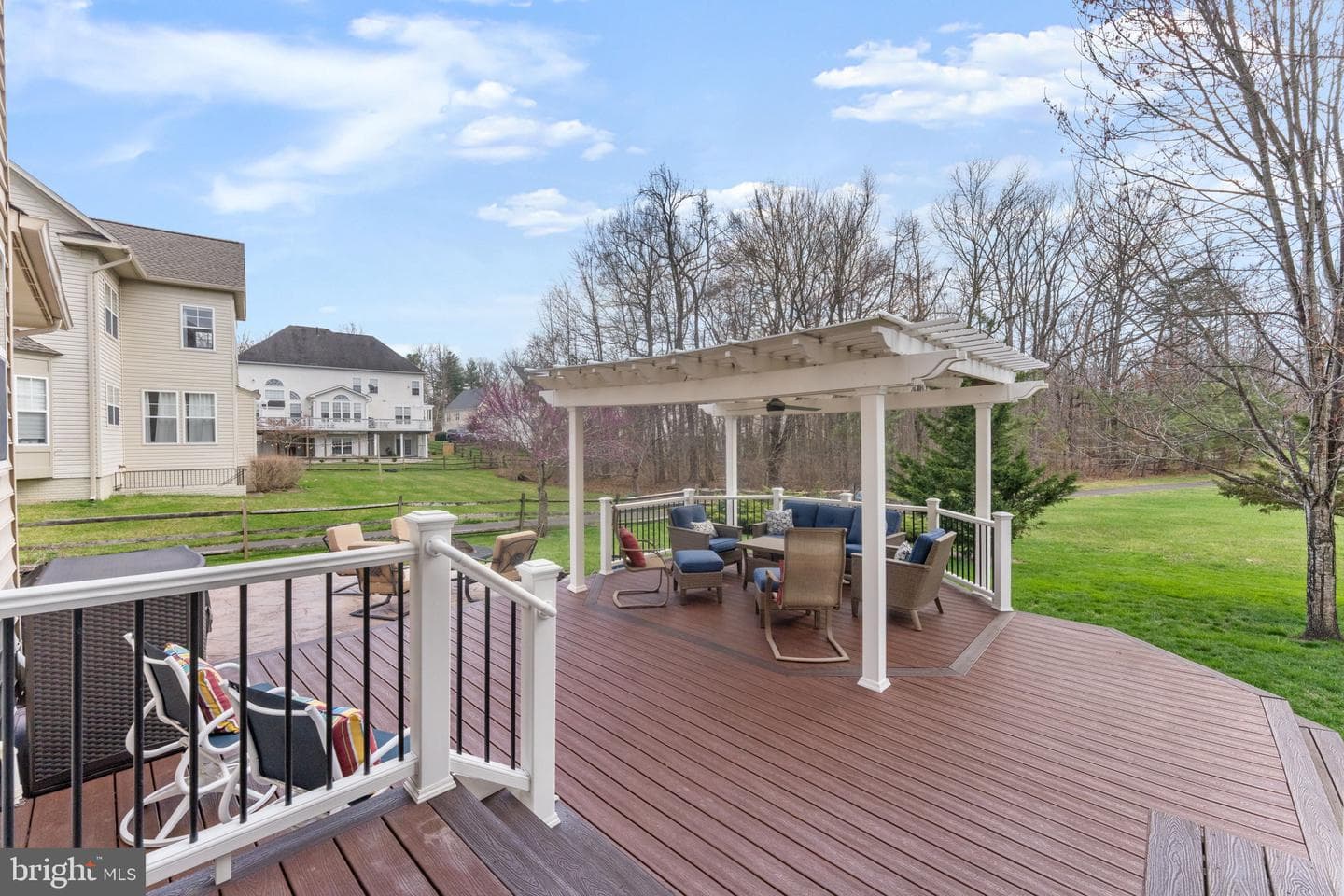4045 Cray Drive photo 3