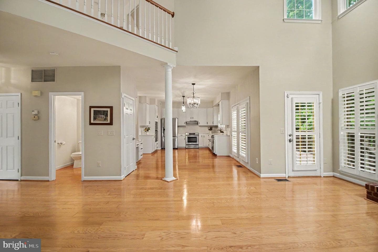 7182 Brewster Lane photo 7