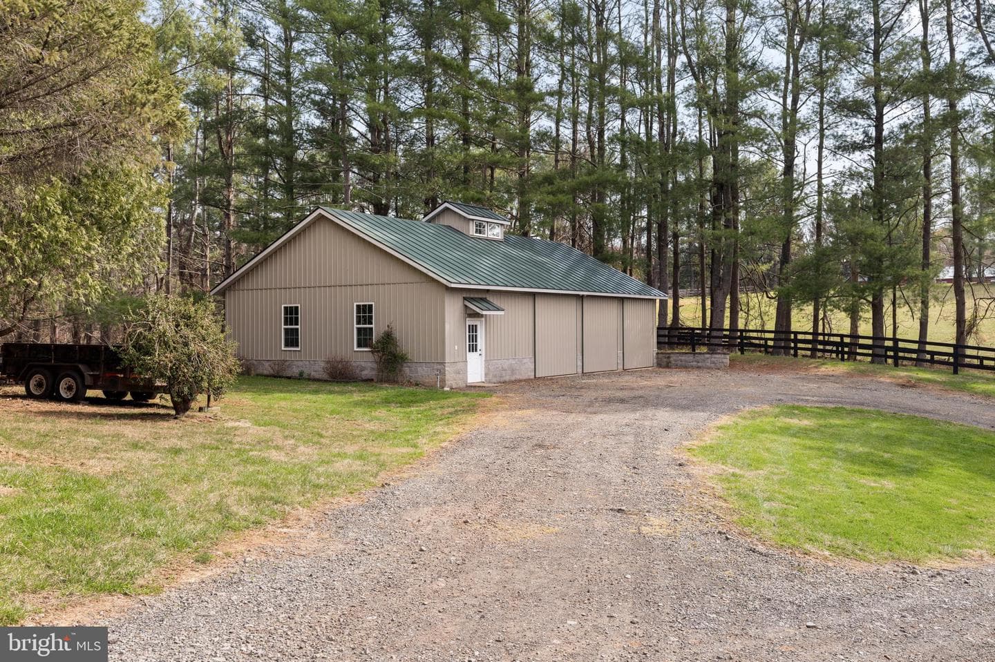 10803 Crest Hill Road photo 3