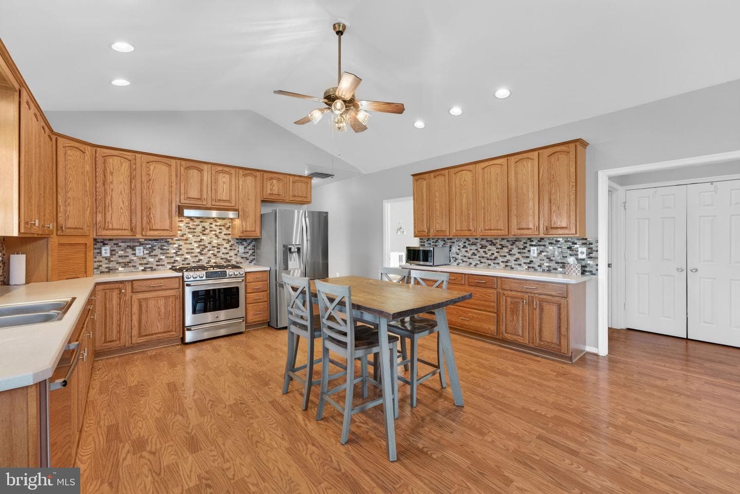 7453 Opal Road photo 9