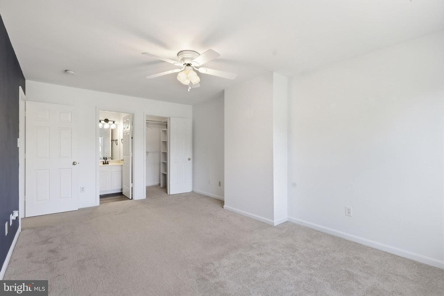 7020 Helm Drive photo 15