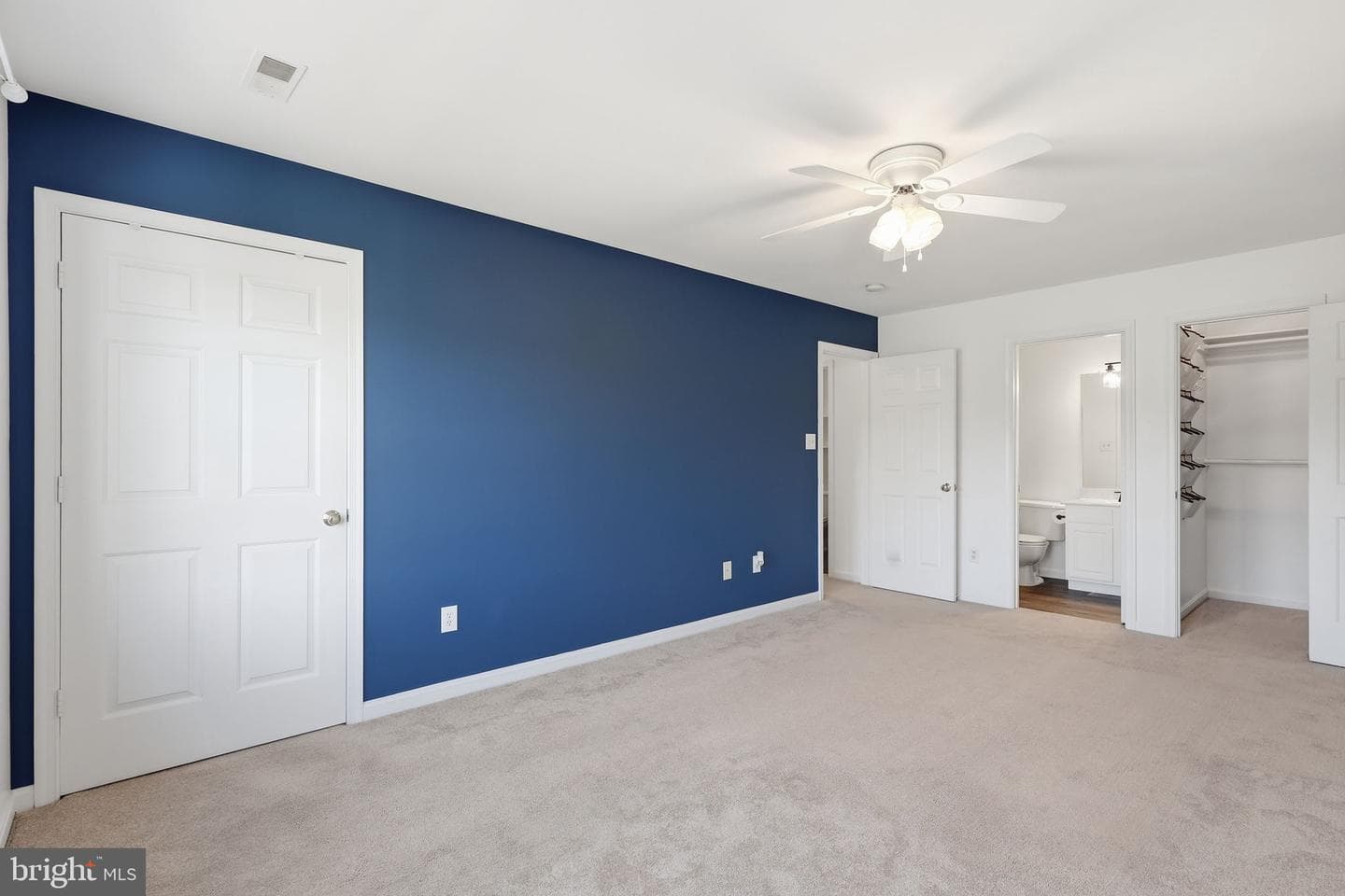 7020 Helm Drive photo 16
