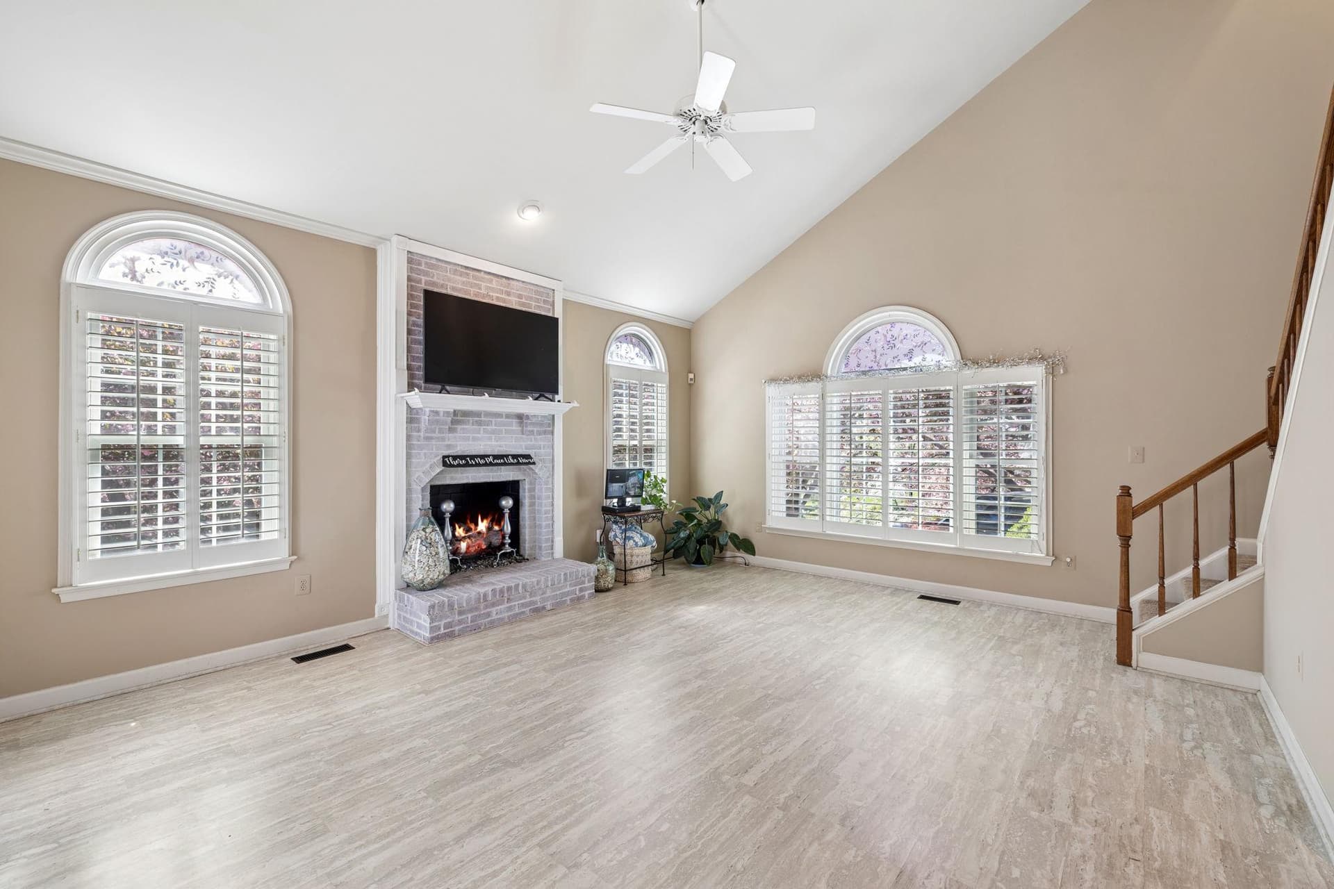 7573 Fusilier Drive photo 25
