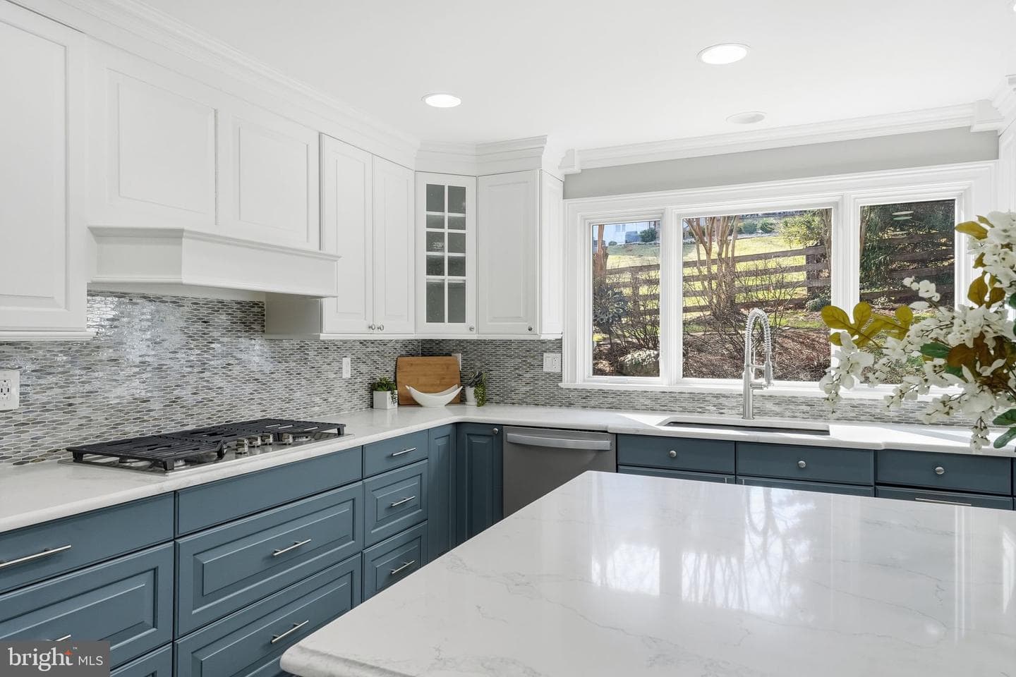 114 Erin Drive photo 13