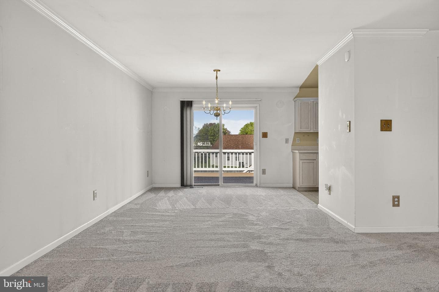 12166 Amanda Court photo 7