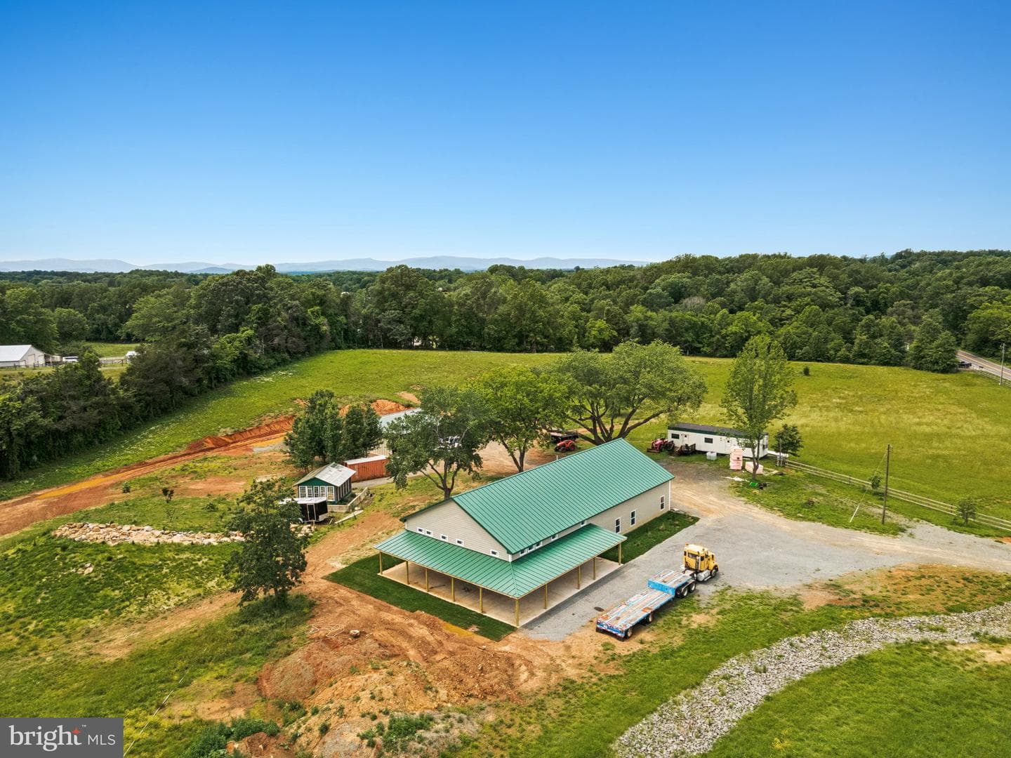 7285 Opal Road photo 4