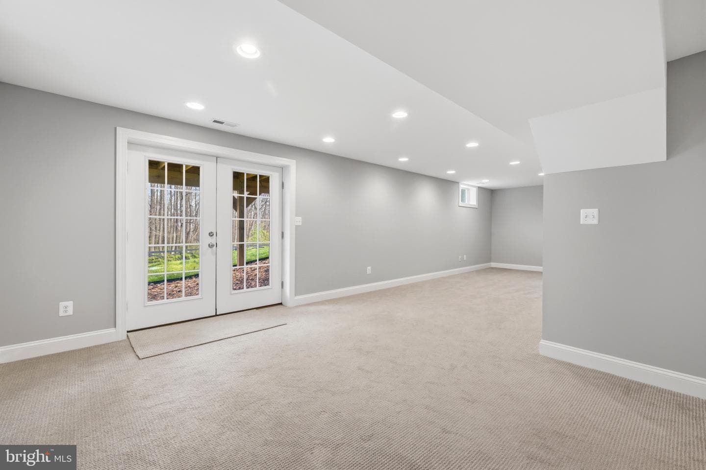 7135 Leeds Manor Road photo 52