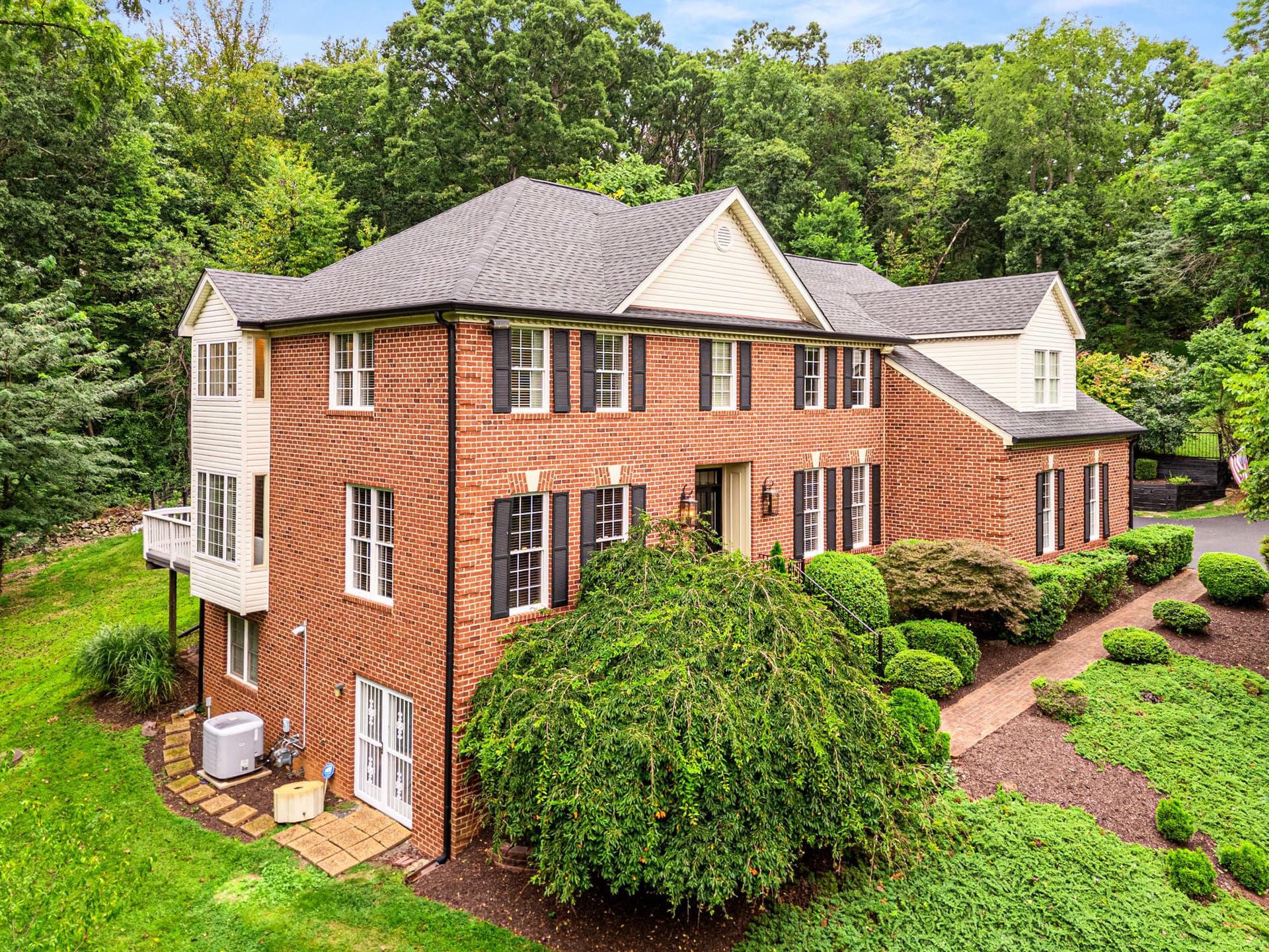 7534 Cannoneer Court E photo 2
