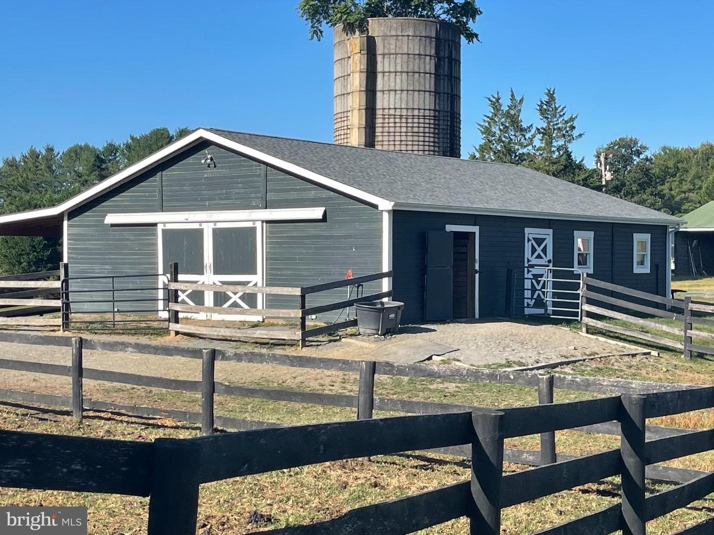 7747 Riverside Farm Road photo 46