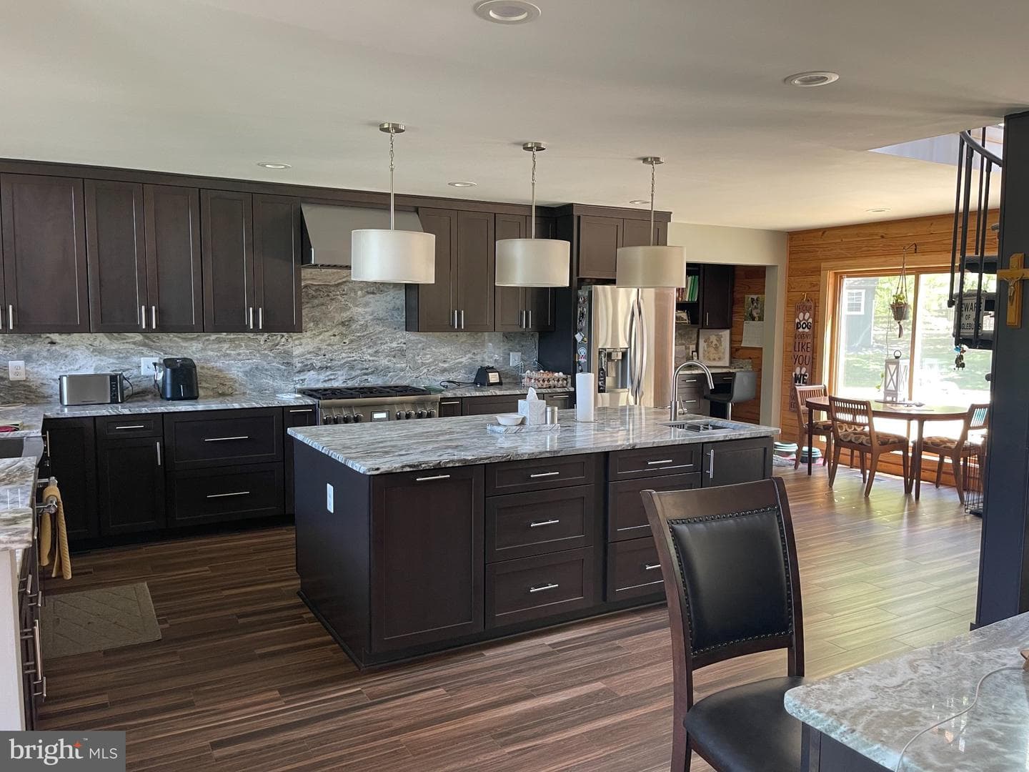 7747 Riverside Farm Road photo 8