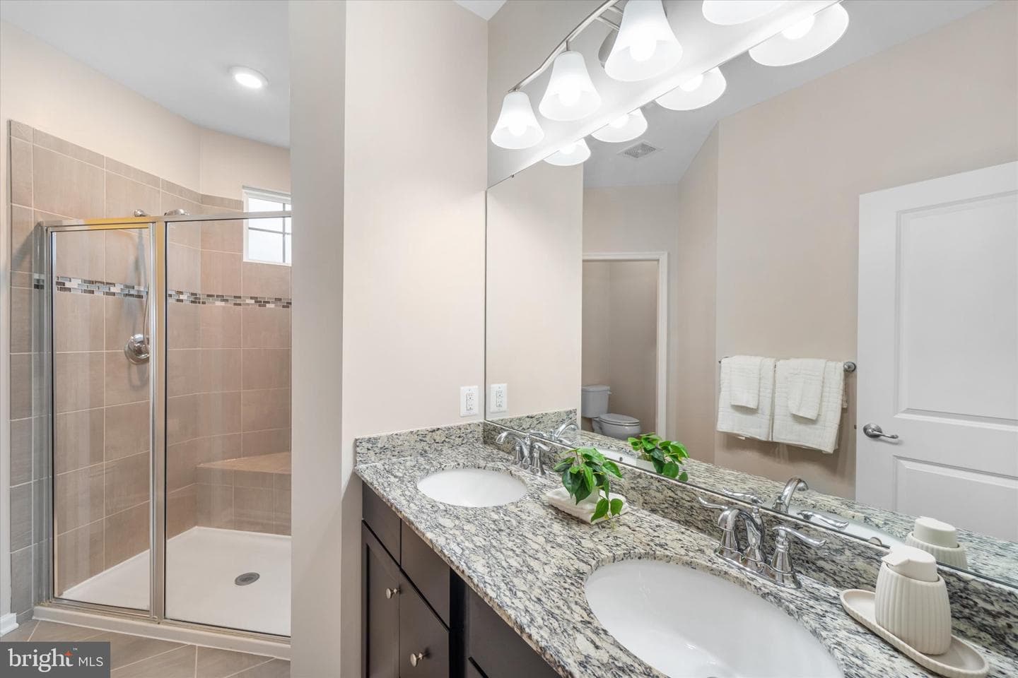 2979 Revere Street photo 25