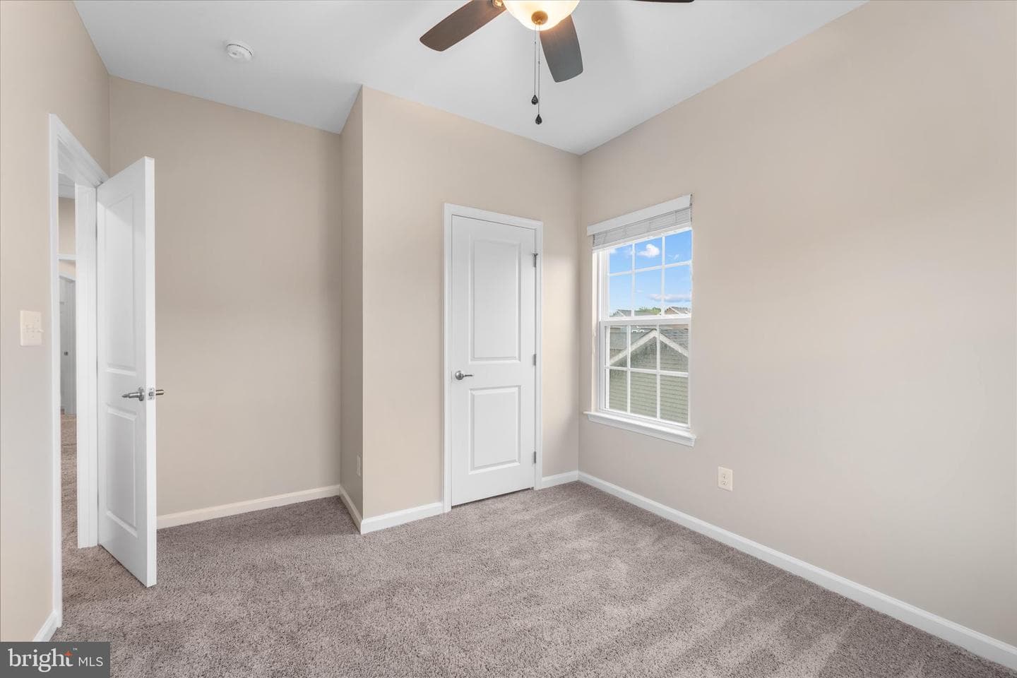2979 Revere Street photo 32