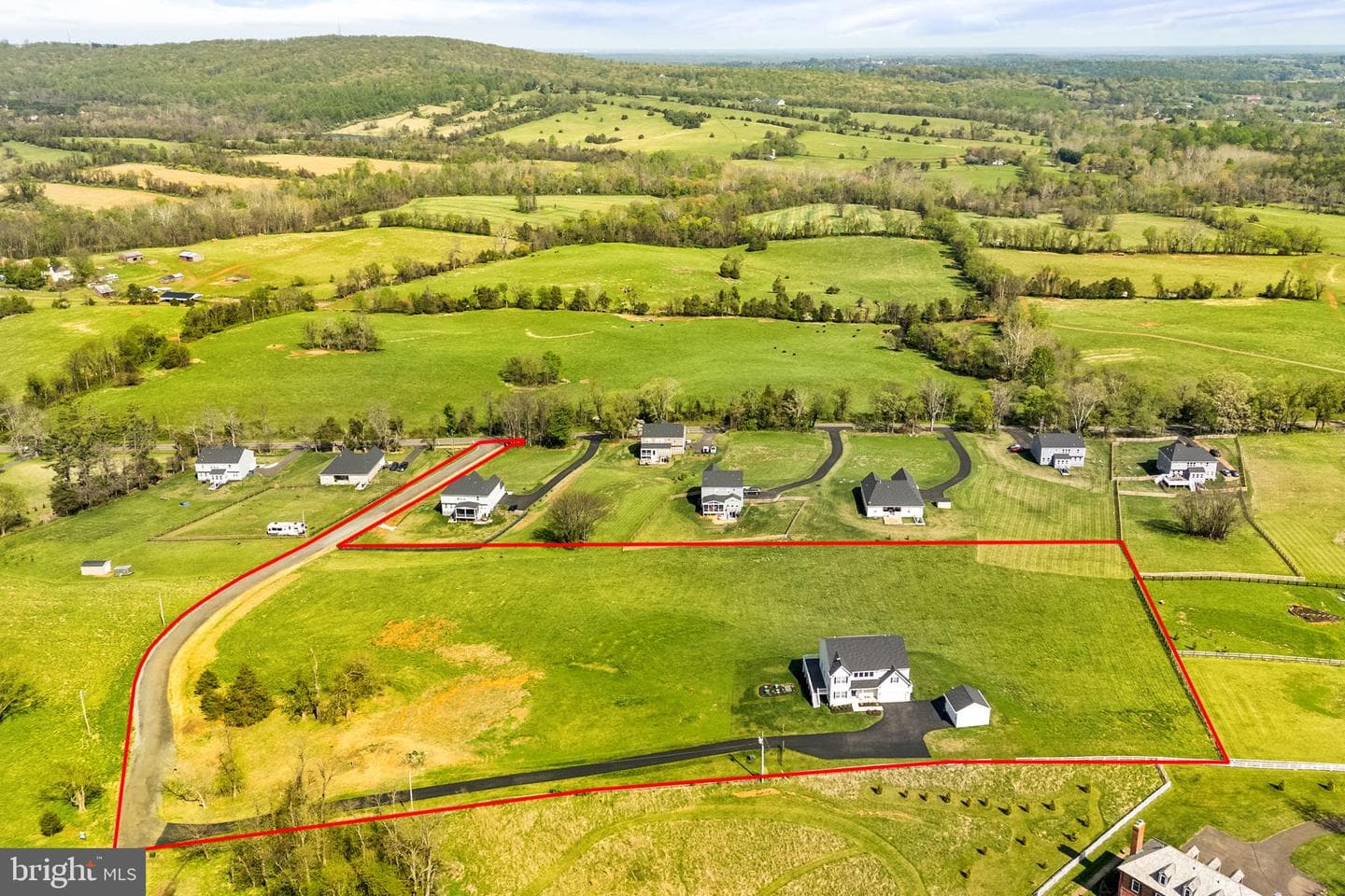 3039 Clearview Farm Lane photo 4