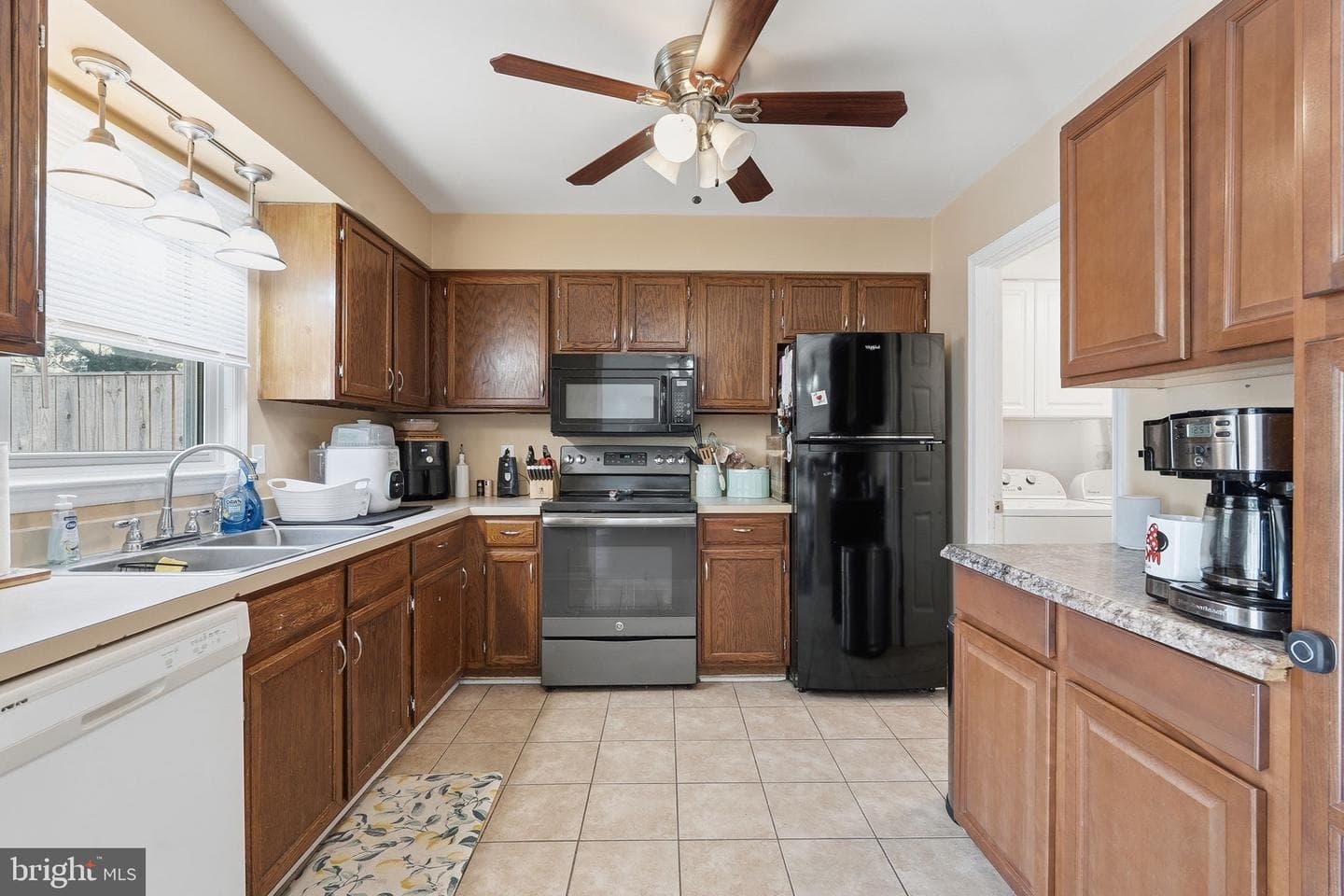 405 Forest Court photo 5