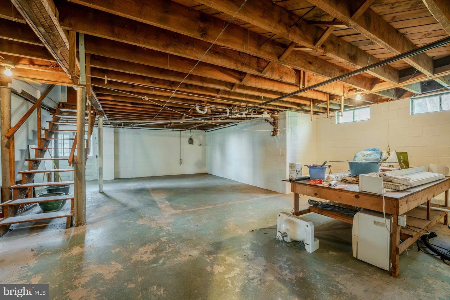 221 Mockingbird Lane photo 35