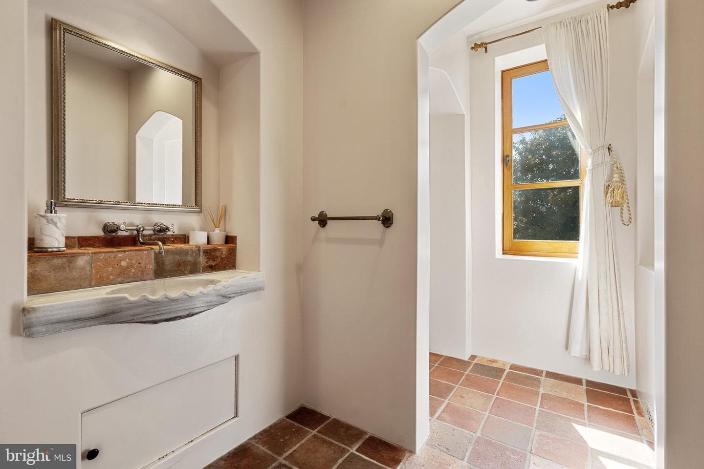 2547 Halfway Road photo 35