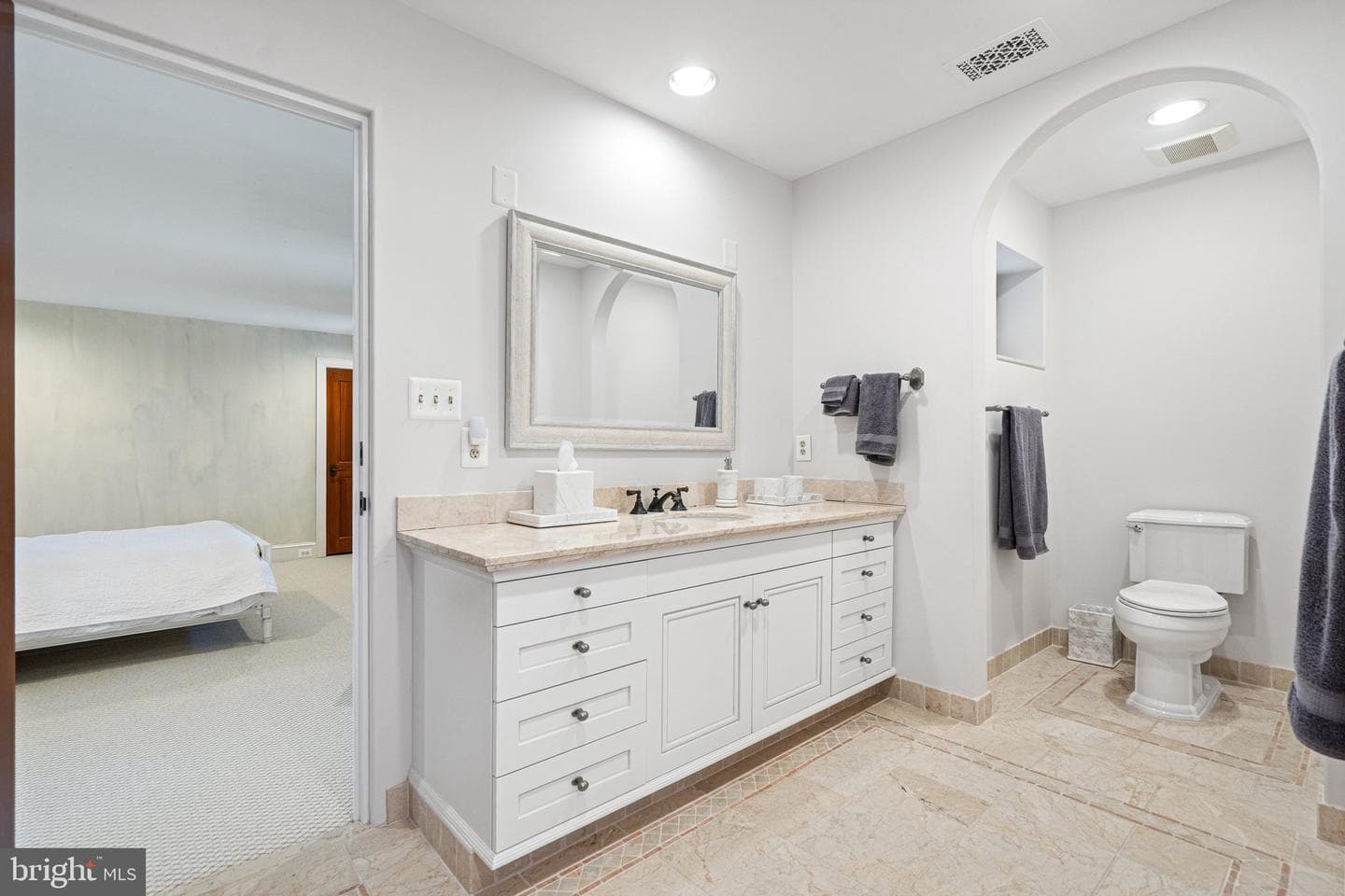 2547 Halfway Road photo 43