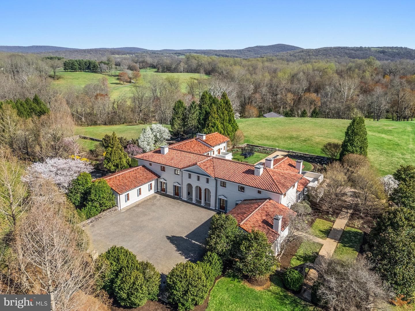 2547 Halfway Road photo 6