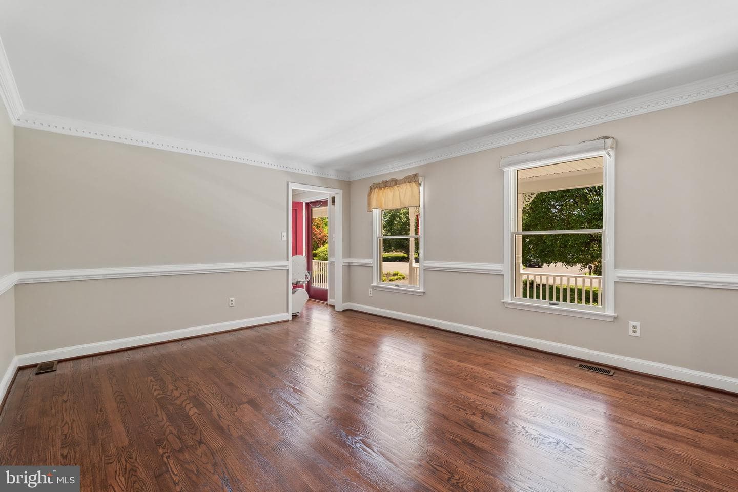7708 Castlebury Court photo 2