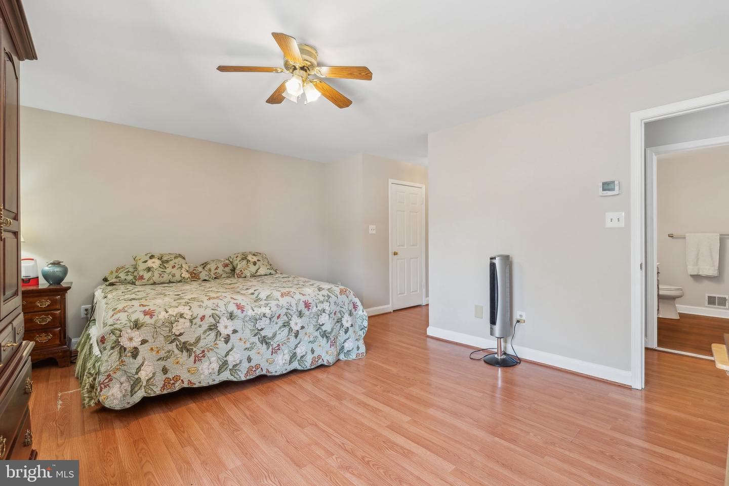 7708 Castlebury Court photo 22