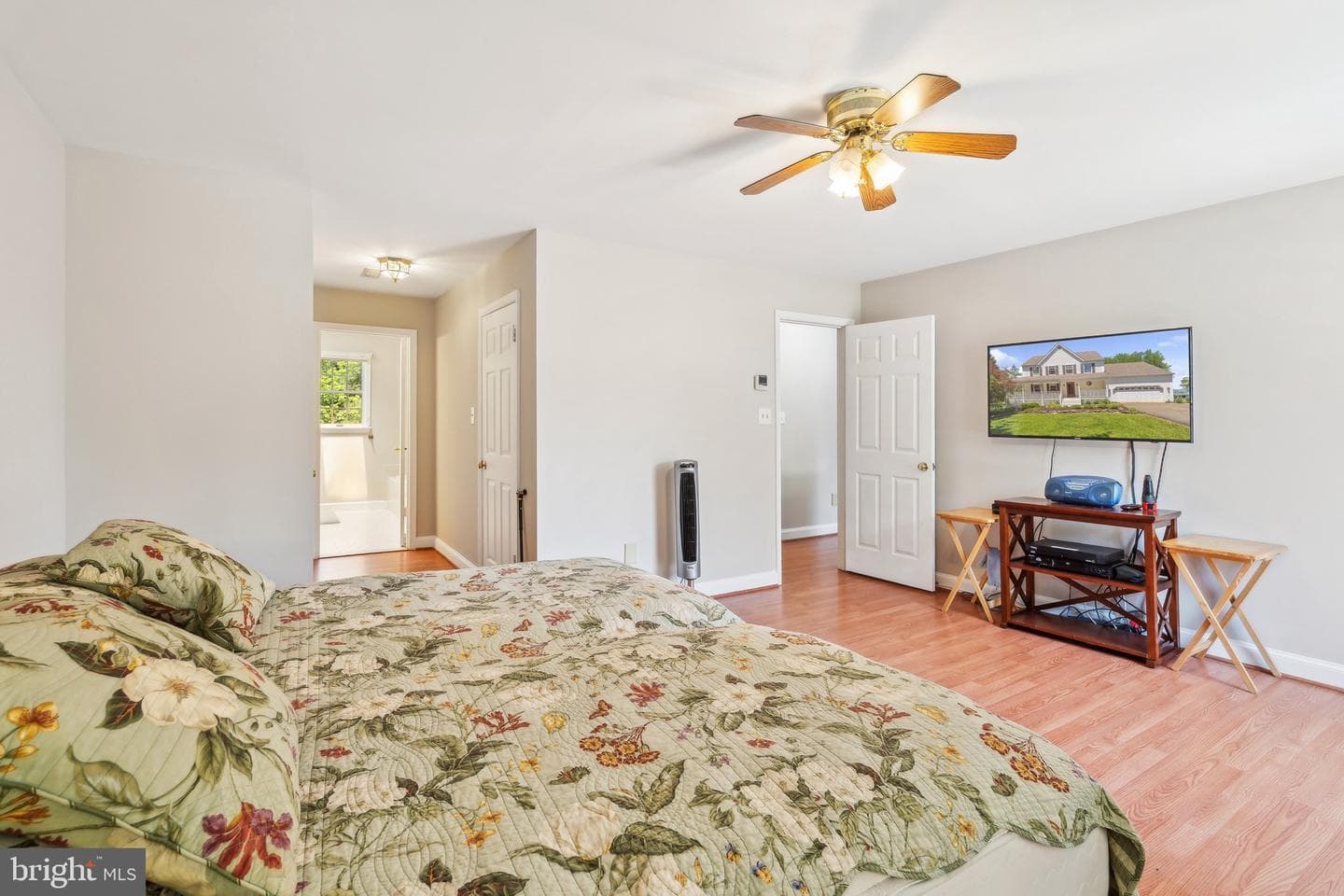 7708 Castlebury Court photo 23