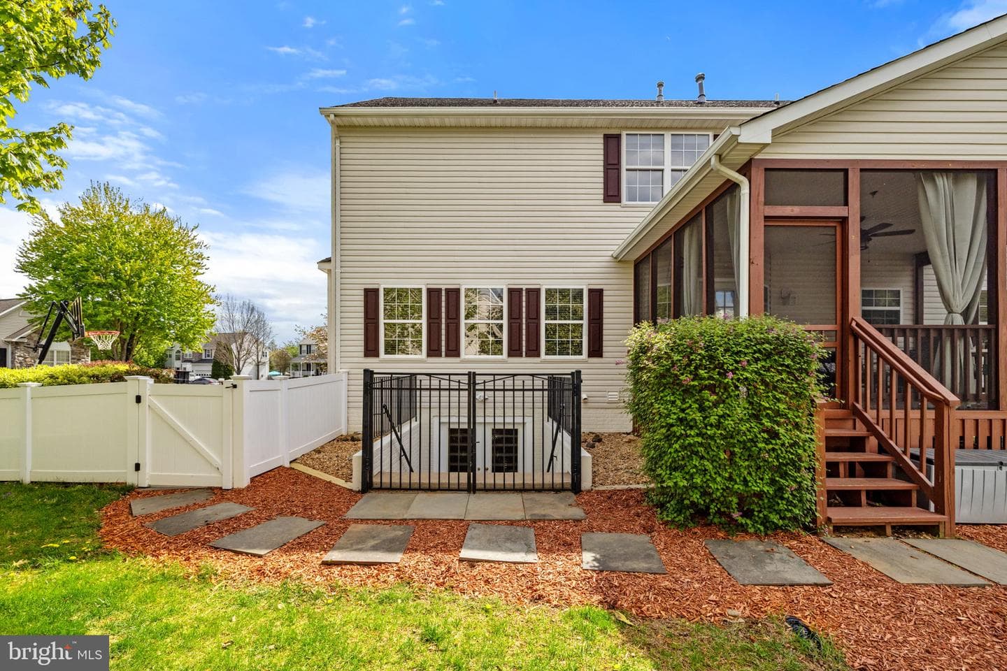 700 Lancrel Road photo 105
