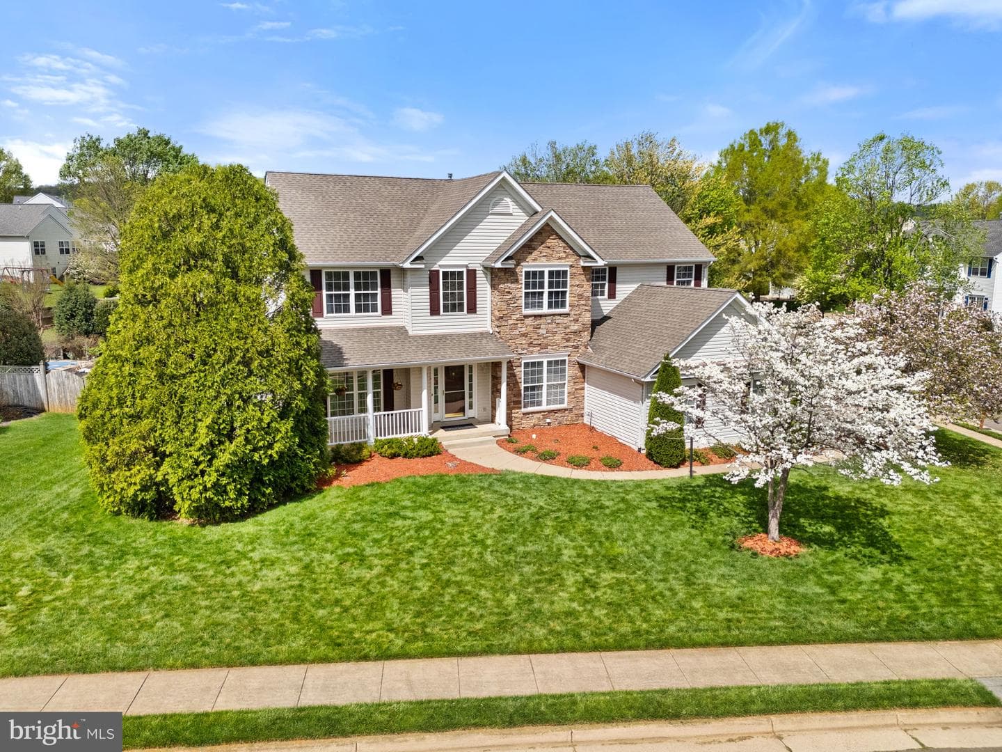 700 Lancrel Road photo 5