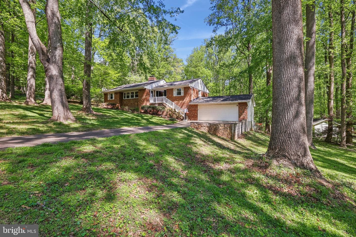 7302 Stuart Circle photo 2