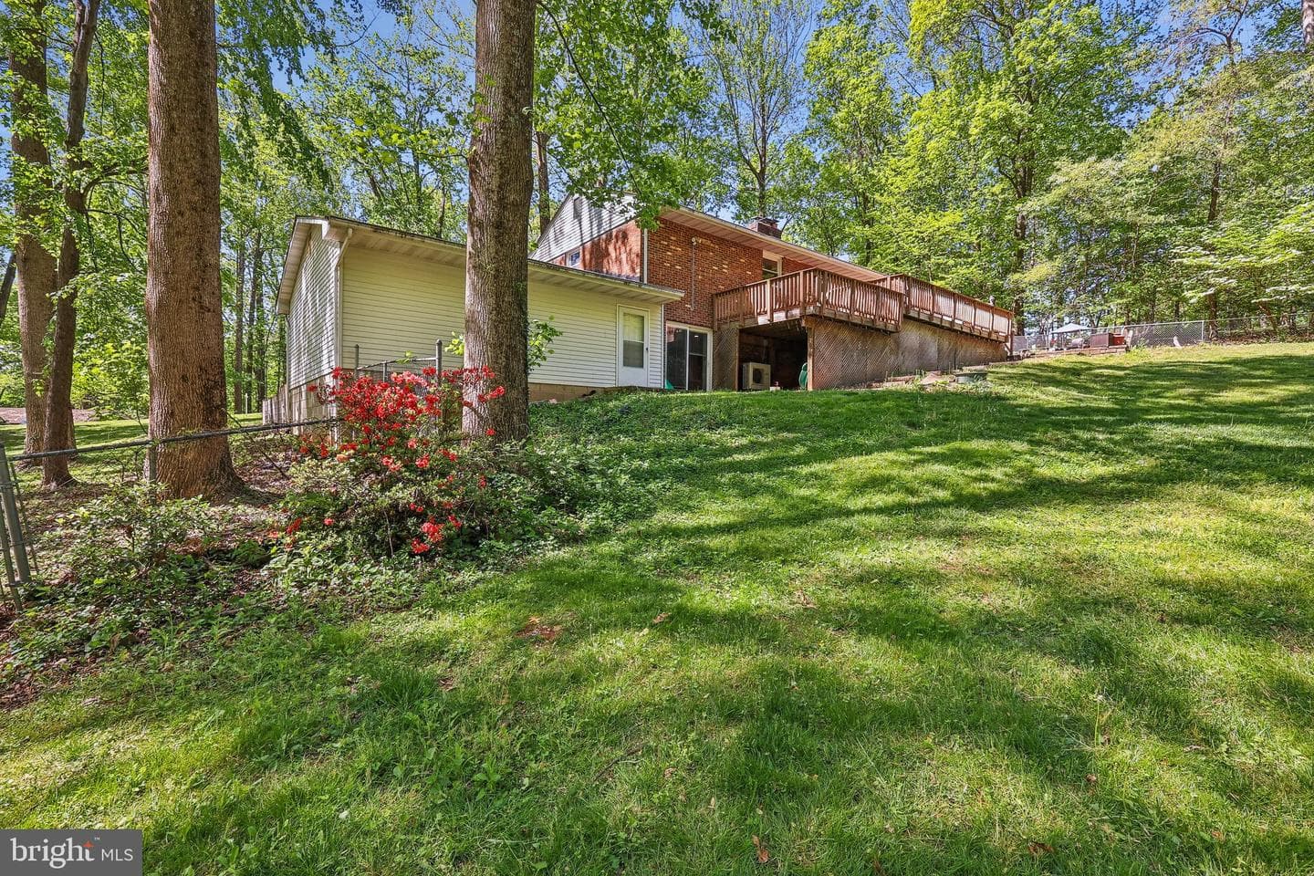 7302 Stuart Circle photo 32