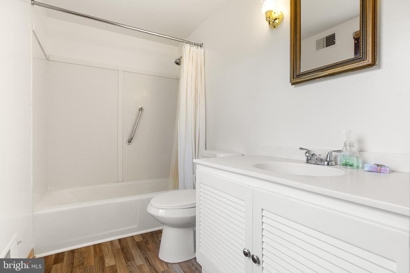8358 Botha Road photo 27