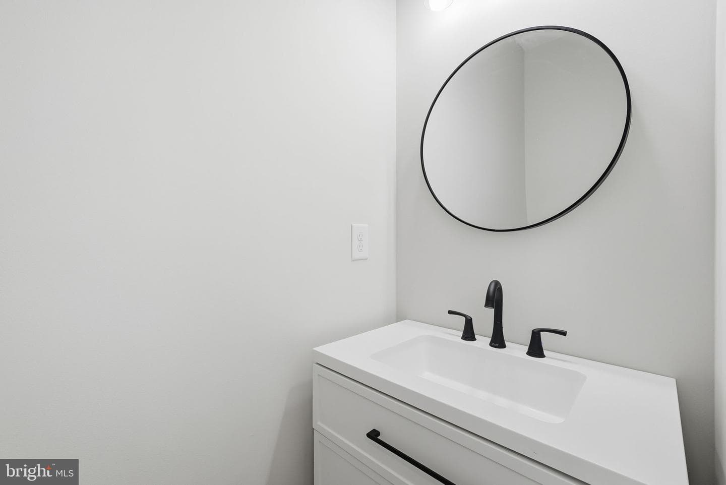 9586 South Pines Road photo 14