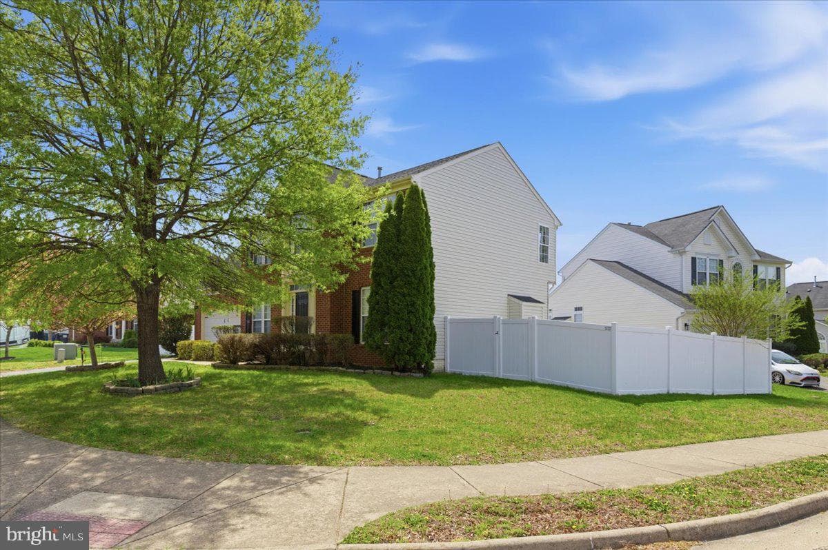 12232 Piney Lane photo 3